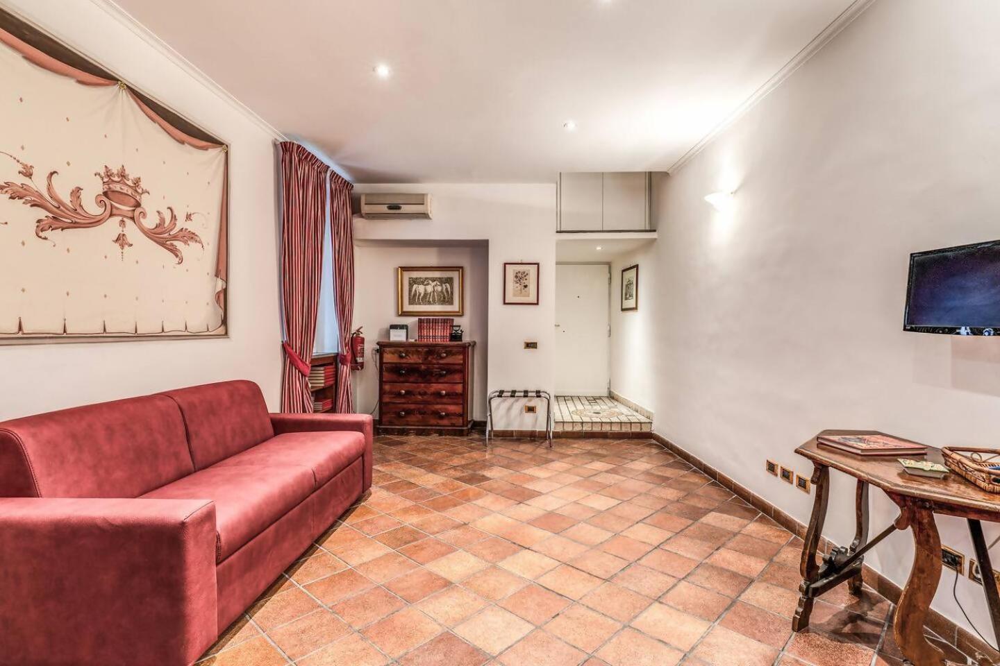 Cozy Flat In Trevi Fountain Apartment โรม ภายนอก รูปภาพ