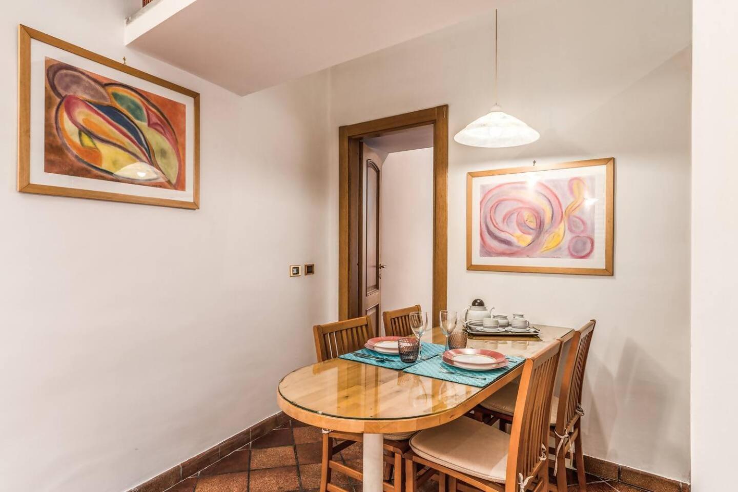 Cozy Flat In Trevi Fountain Apartment โรม ภายนอก รูปภาพ