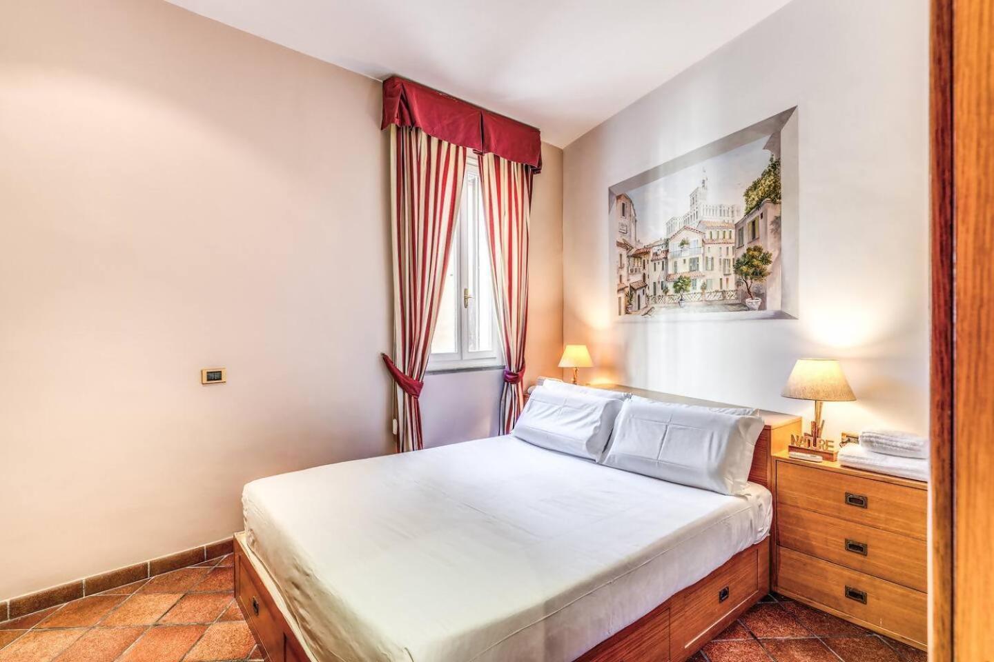Cozy Flat In Trevi Fountain Apartment โรม ภายนอก รูปภาพ