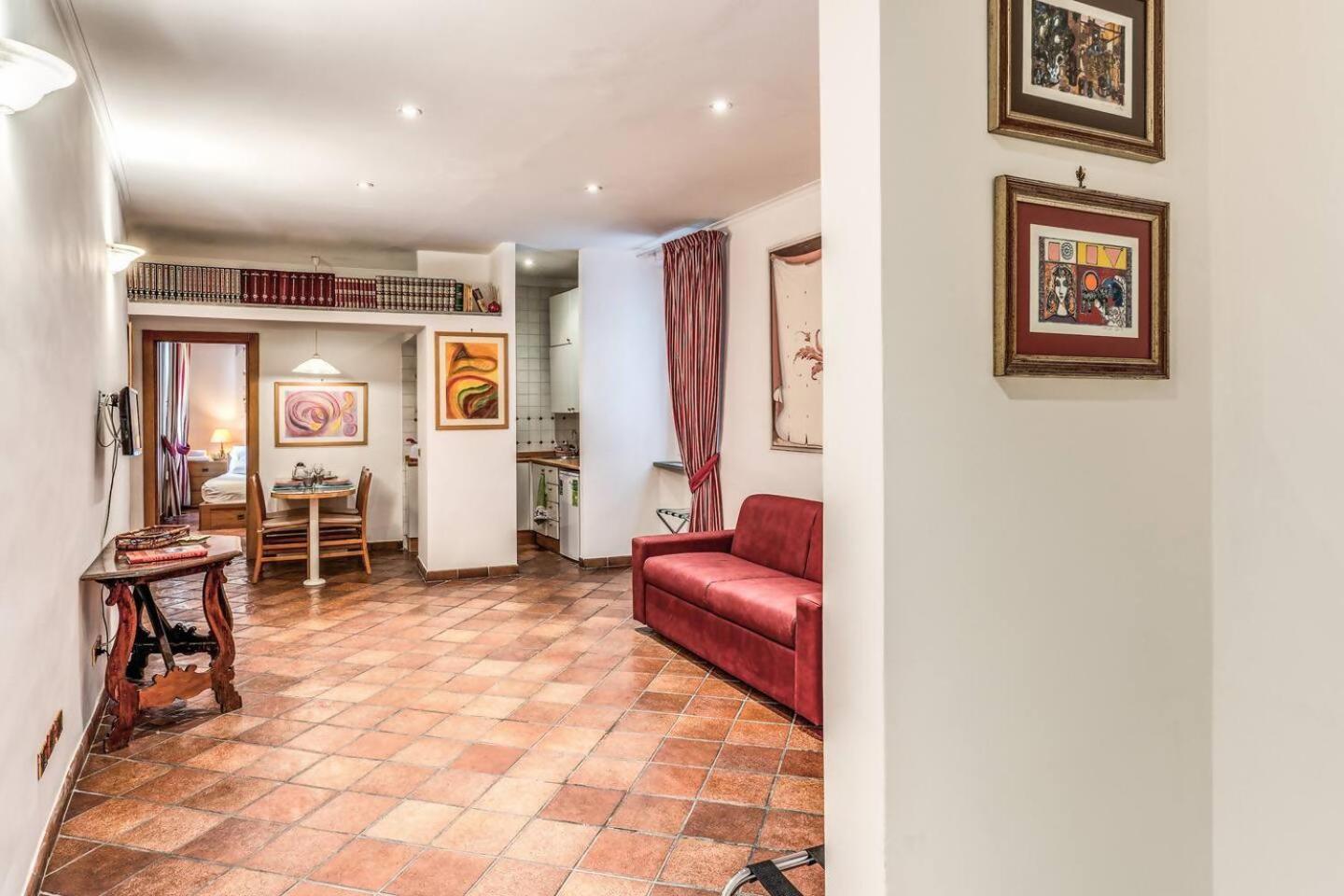 Cozy Flat In Trevi Fountain Apartment โรม ภายนอก รูปภาพ